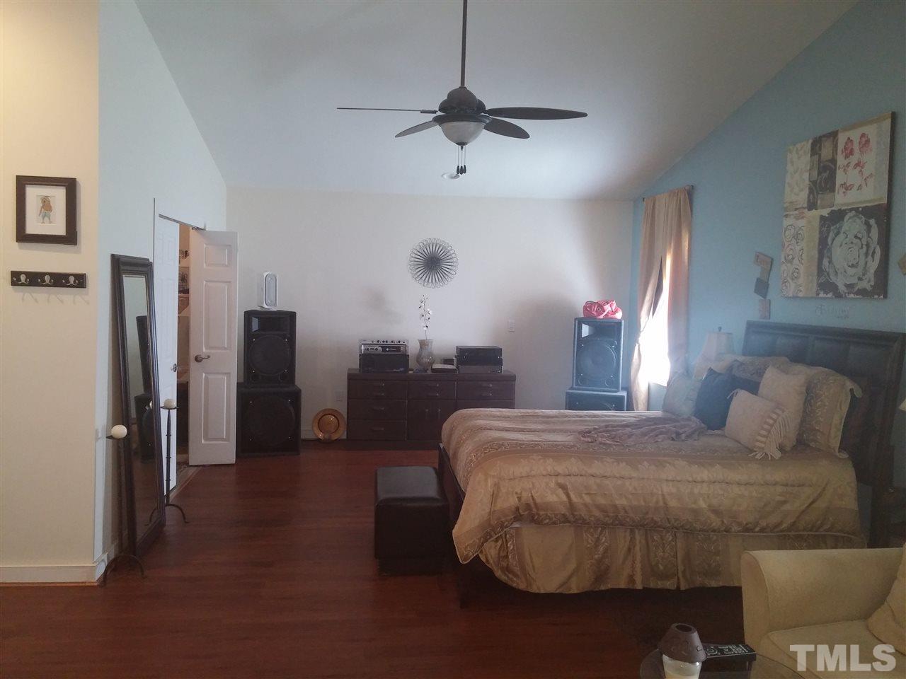 2526 Rochelle Street Durham, NC 27703 - Photo 13 of 24 Gallery Image 13