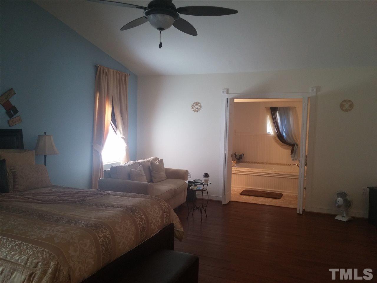 2526 Rochelle Street Durham, NC 27703 - Photo 14 of 24 Gallery Image 14