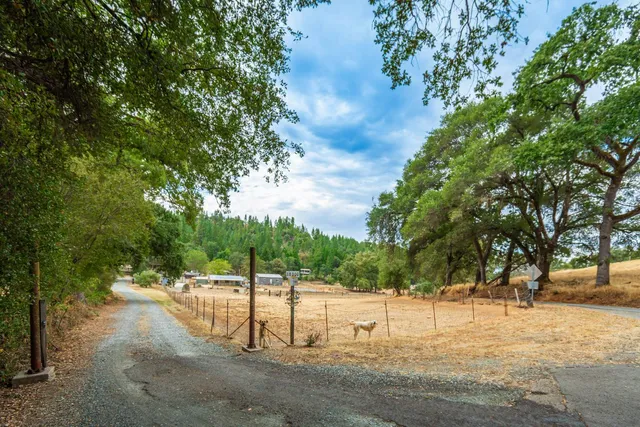 a view of a terrace with sitting area