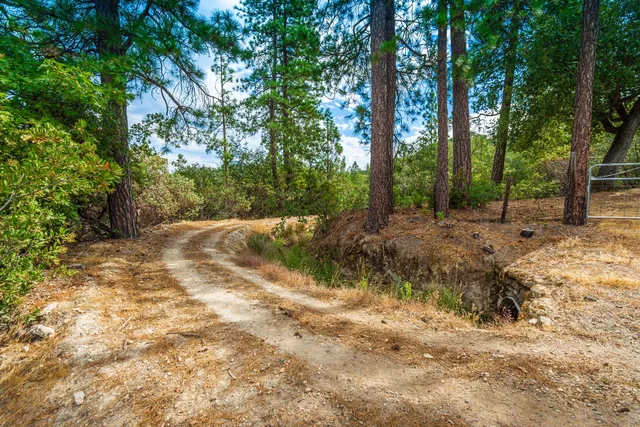 $999,000 | 18000 West Clinton Road, Jackson, CA 95642