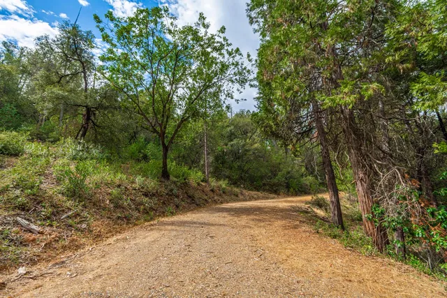 $999,000 | 18000 West Clinton Road, Jackson, CA 95642