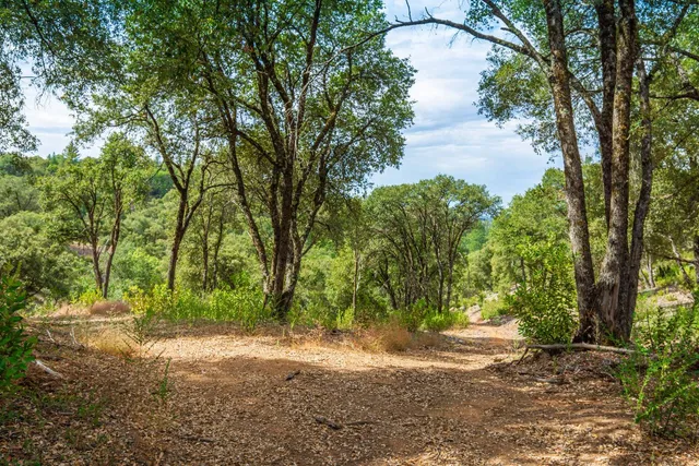 $999,000 | 18000 West Clinton Road, Jackson, CA 95642