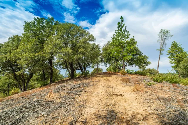 $999,000 | 18000 West Clinton Road, Jackson, CA 95642