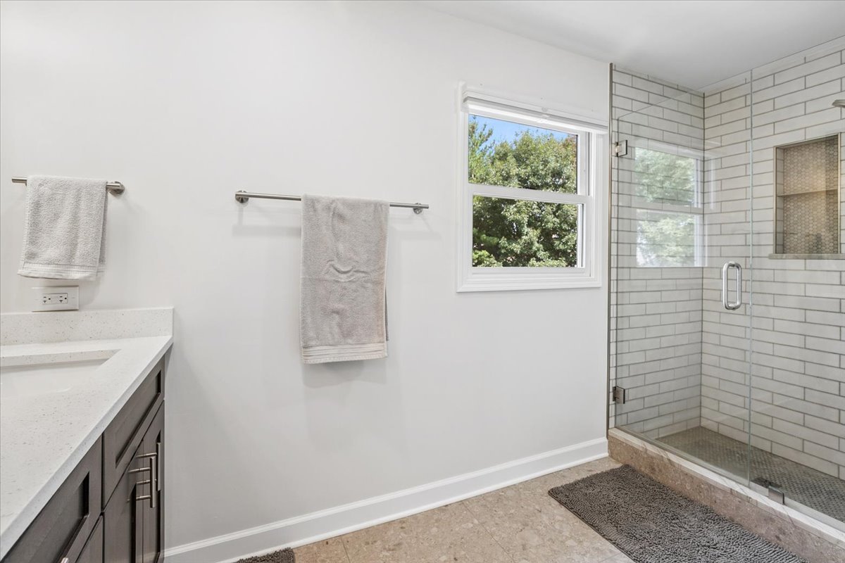 6079 Indian Trail Road Gurnee, IL 60031 - Photo 15 of 29 Gallery Image 15