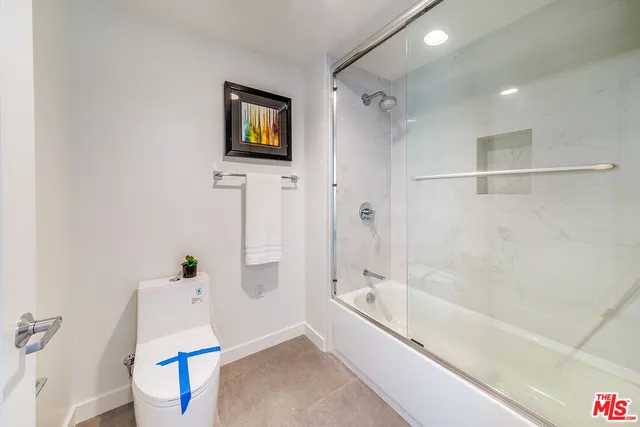 $3,950 | 214 South Westmoreland Avenue, Unit 6, Los Angeles, CA 90004