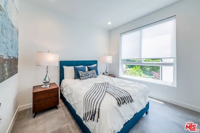 $3,950 | 214 South Westmoreland Avenue, Unit 6, Los Angeles, CA 90004