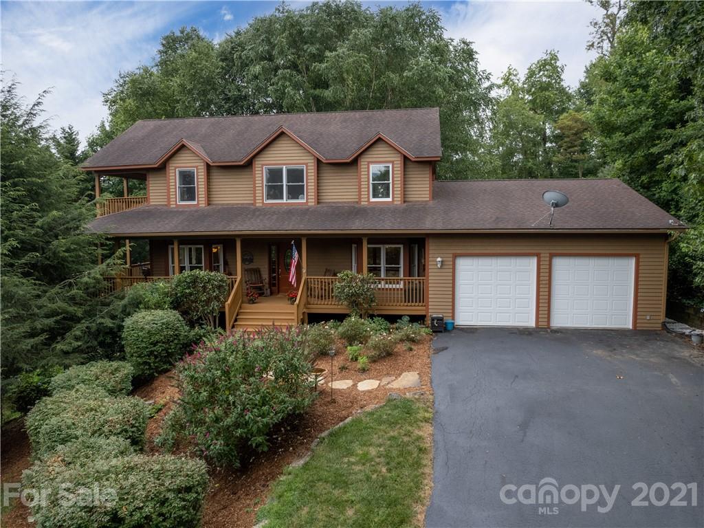 39 Fox Ridge Drive Fletcher, NC 28732 - Photo 1 of 48 Gallery Image 1
