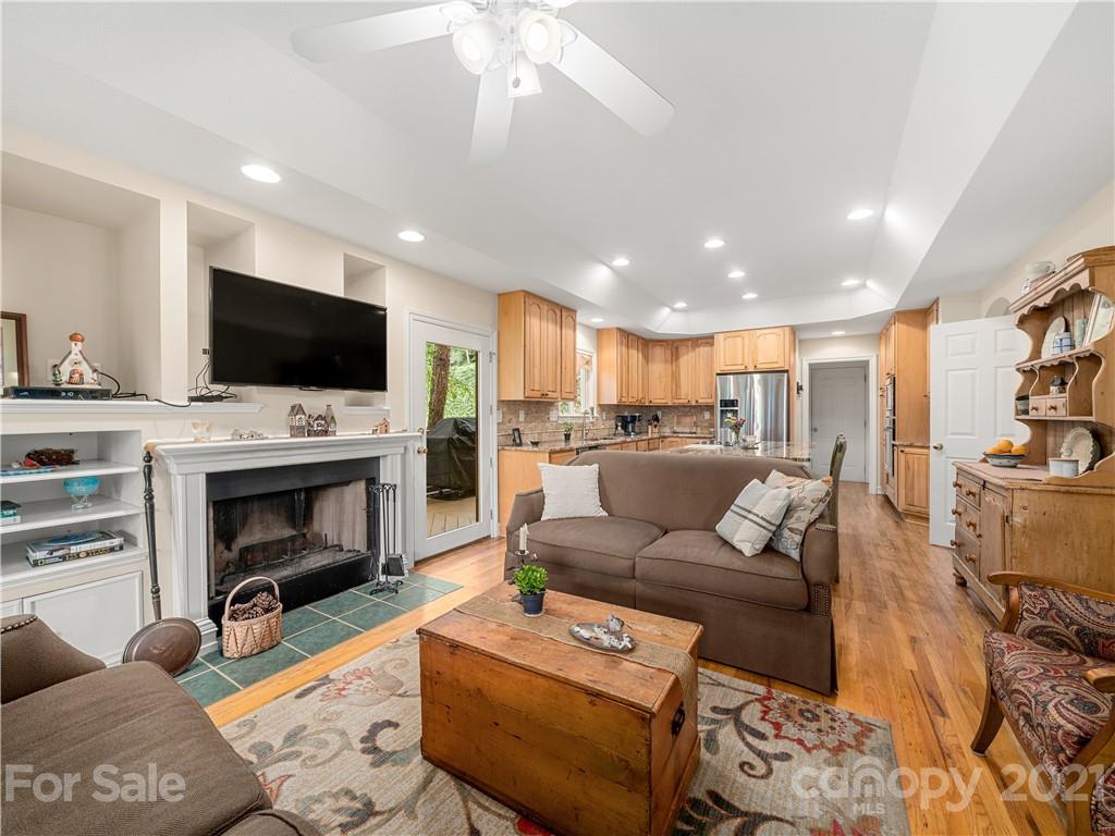 39 Fox Ridge Drive Fletcher, NC 28732 - Photo 12 of 48 Gallery Image 12