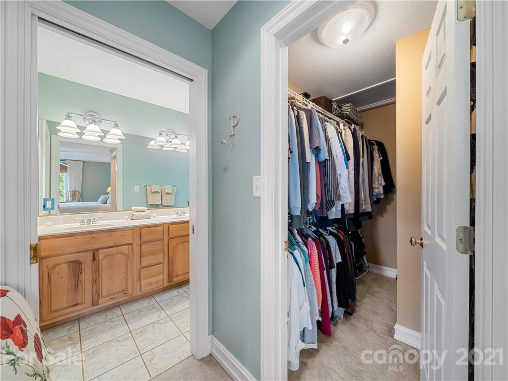 39 Fox Ridge Drive Fletcher, NC 28732 - Photo 25 of 48 Gallery Image 25