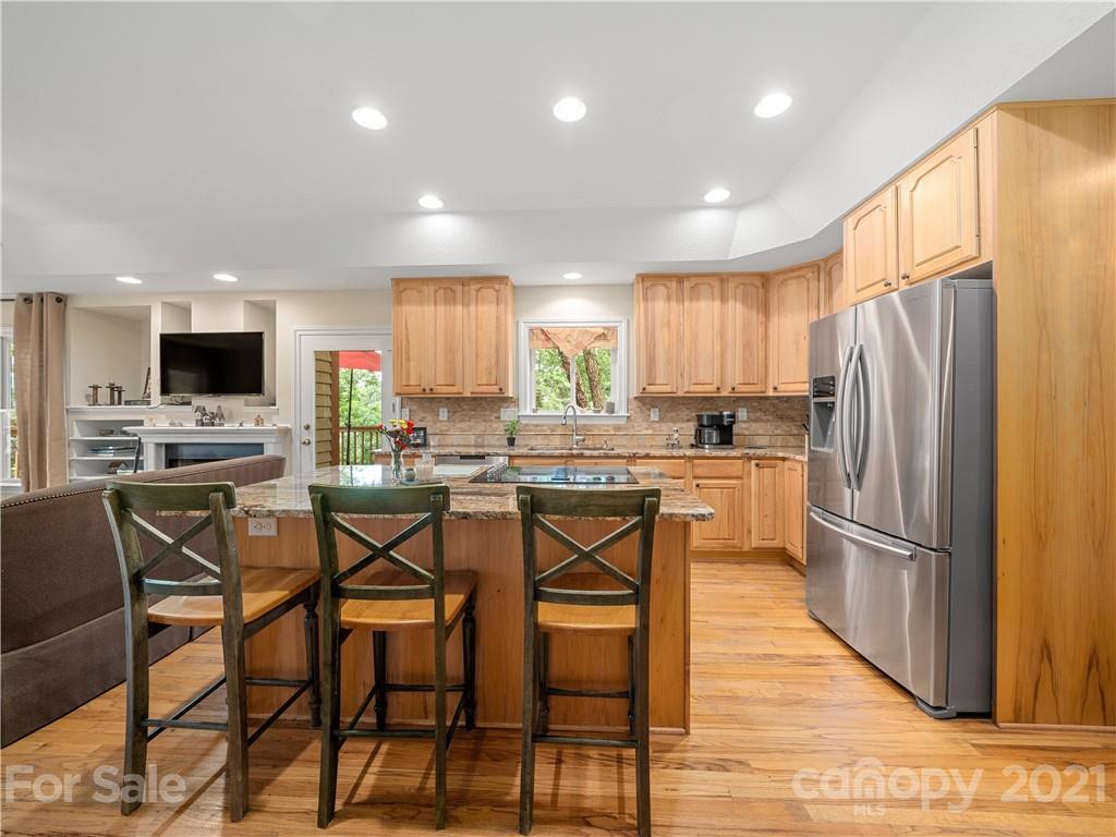 39 Fox Ridge Drive Fletcher, NC 28732 - Photo 7 of 48 Gallery Image 7