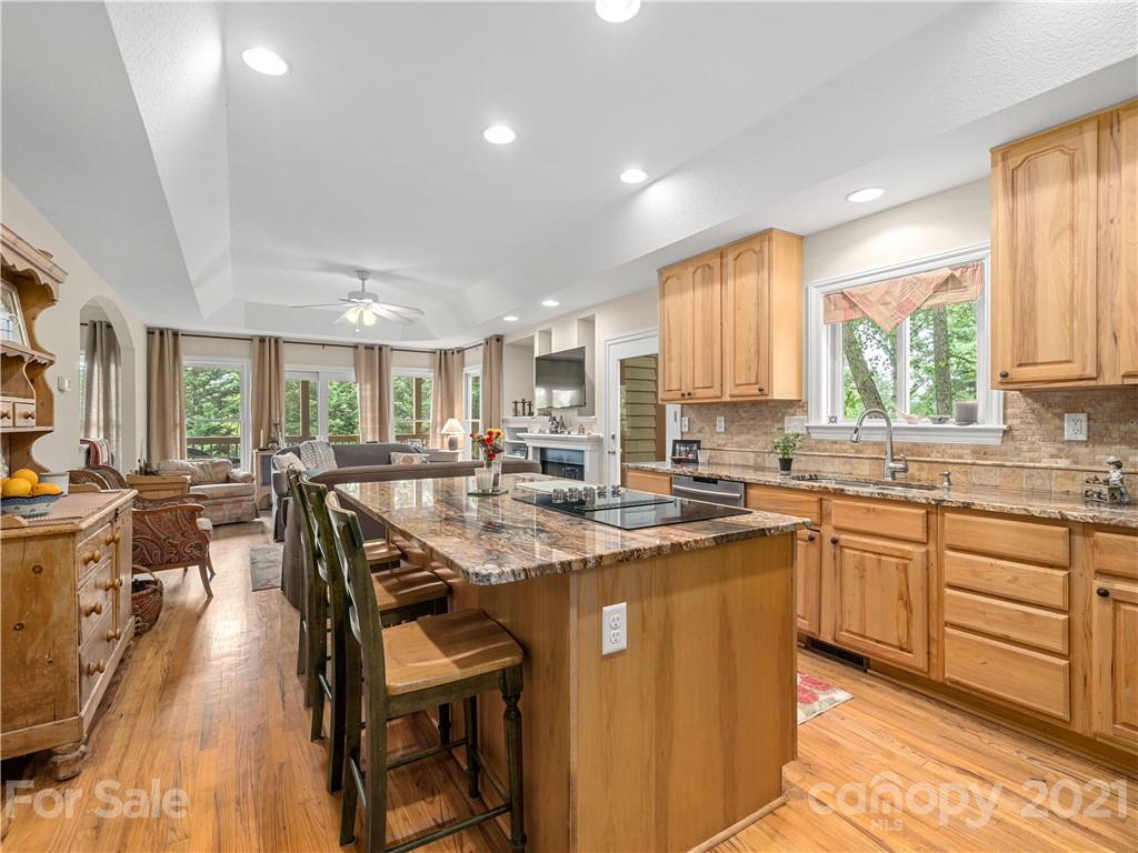 39 Fox Ridge Drive Fletcher, NC 28732 - Photo 8 of 48 Gallery Image 8