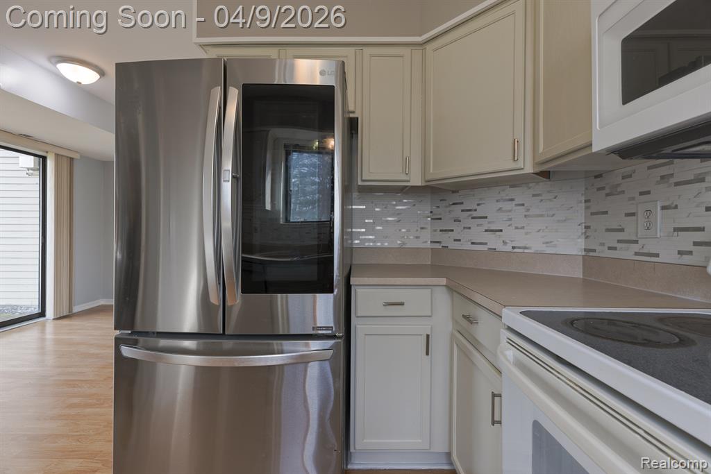 1654 River View Drive Rochester, MI 48309 - Photo 14 of 25