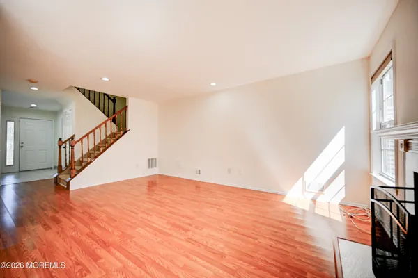 $3,500 | 214 Paddington Court, Unit 64, Manalapan, NJ 07726