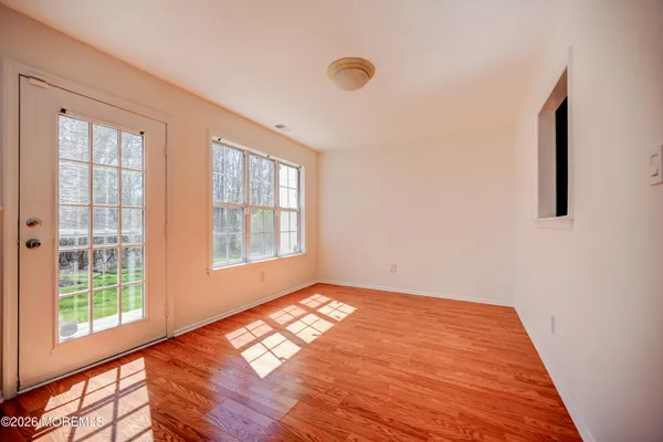 $3,500 | 214 Paddington Court, Unit 64, Manalapan, NJ 07726