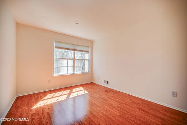 $3,500 | 214 Paddington Court, Unit 64, Manalapan, NJ 07726