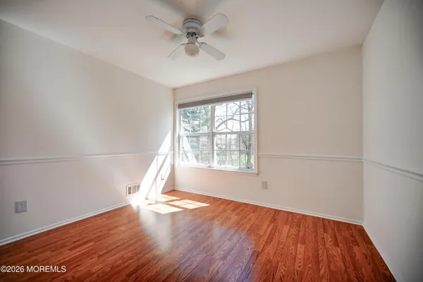 $3,500 | 214 Paddington Court, Unit 64, Manalapan, NJ 07726