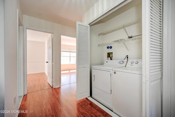 $3,500 | 214 Paddington Court, Unit 64, Manalapan, NJ 07726