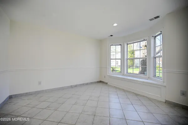 $3,500 | 214 Paddington Court, Unit 64, Manalapan, NJ 07726