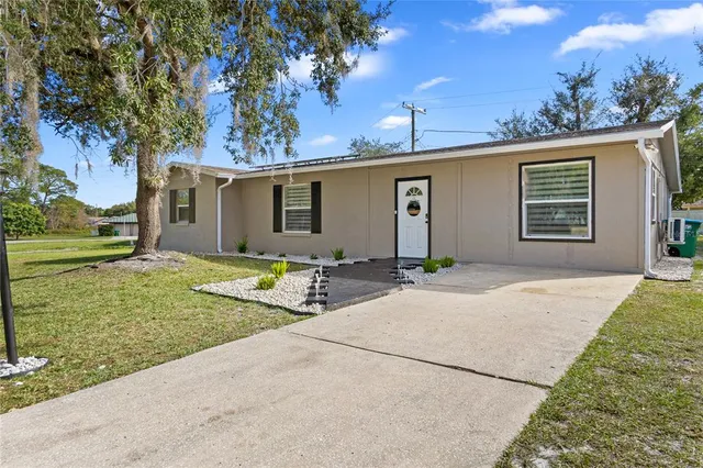 $2,300 | 1305 Fountainhead Drive, Deltona, FL 32725