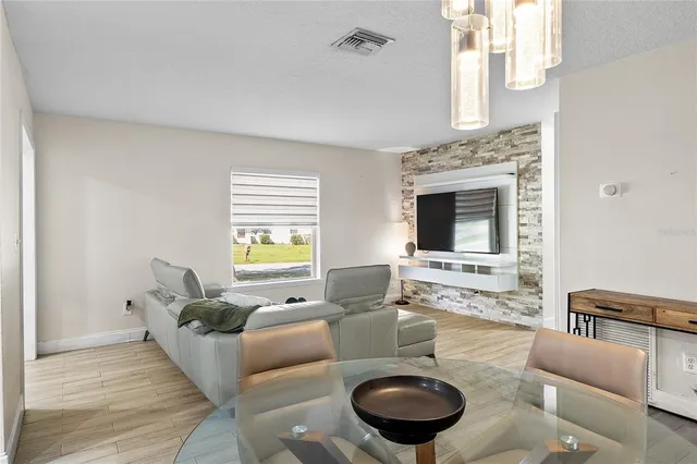 $2,300 | 1305 Fountainhead Drive, Deltona, FL 32725