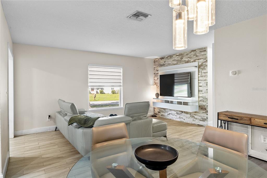 1305 Fountainhead Drive Deltona, FL 32725 - Photo 11 of 45