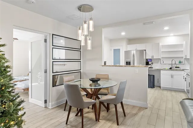 $2,300 | 1305 Fountainhead Drive, Deltona, FL 32725