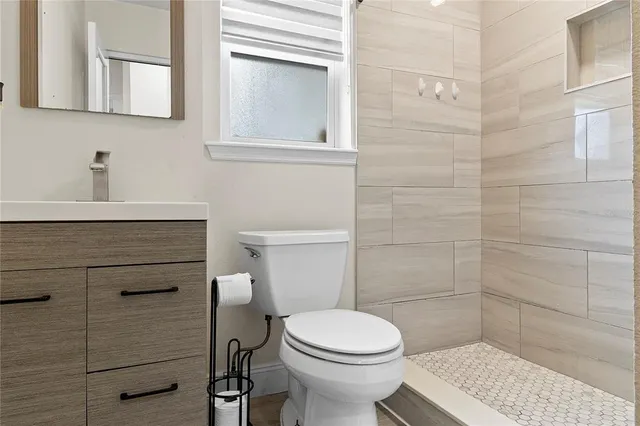 $2,300 | 1305 Fountainhead Drive, Deltona, FL 32725