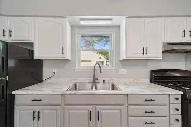 $183,000 | 2097 Jefferson Street, Holt, MI 48842