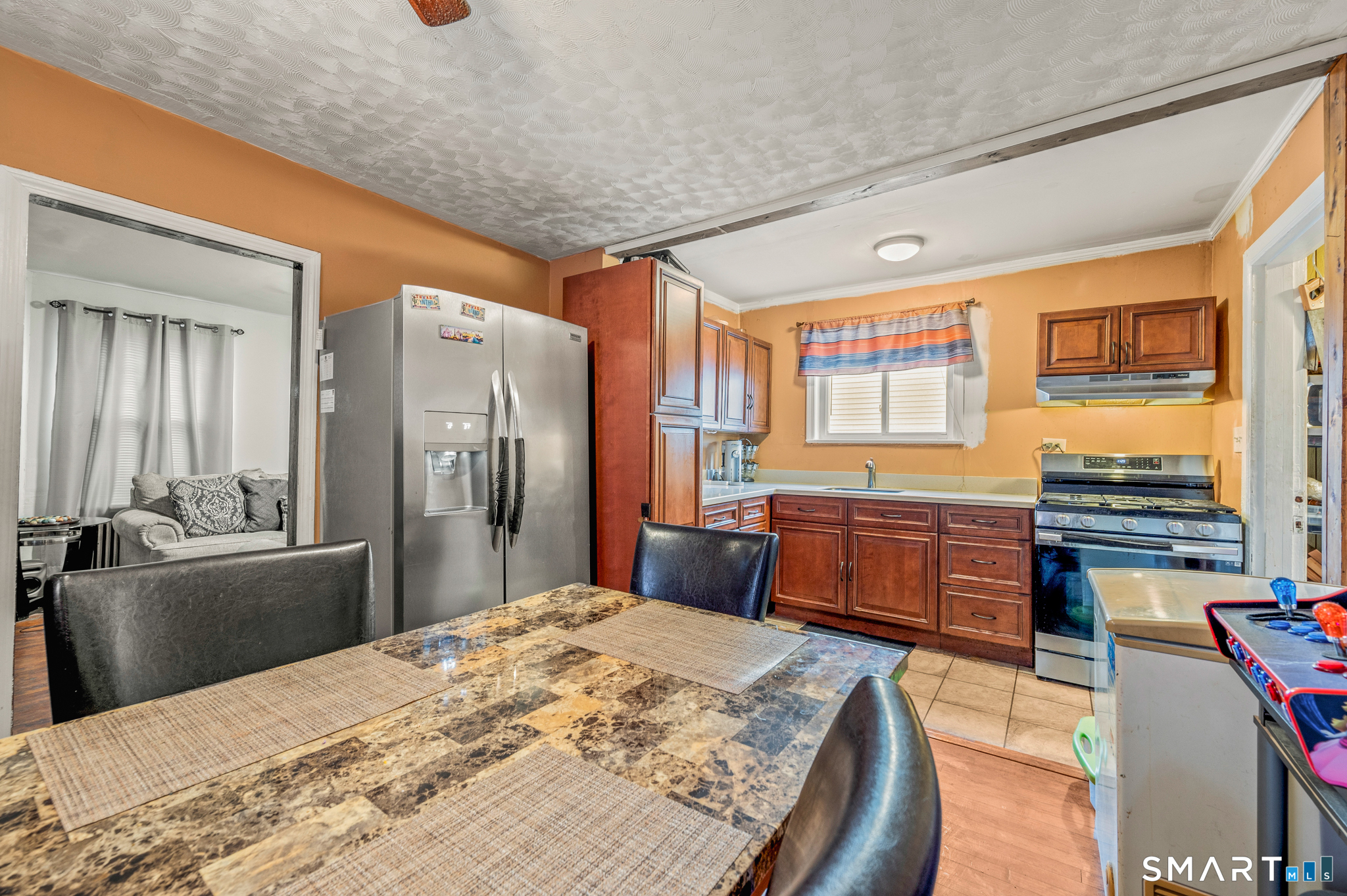 180 Read Street Bridgeport, CT 06607 - Photo 14 of 34