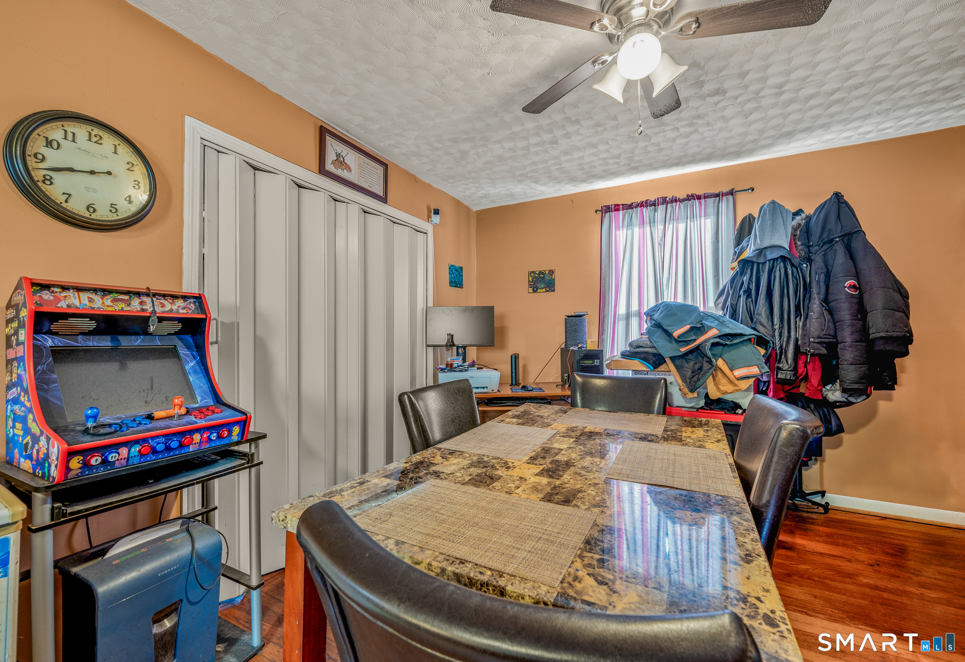 180 Read Street Bridgeport, CT 06607 - Photo 15 of 34