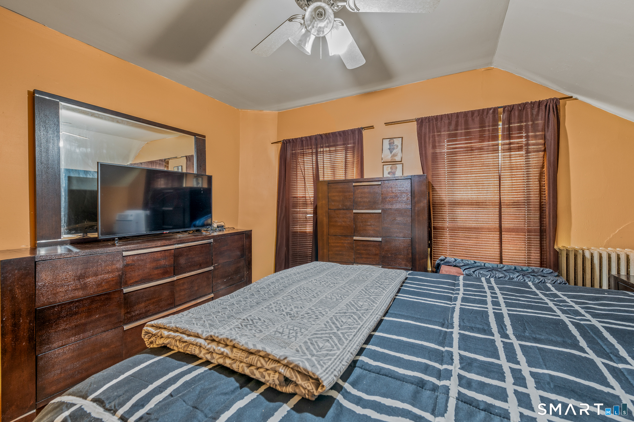 180 Read Street Bridgeport, CT 06607 - Photo 25 of 34