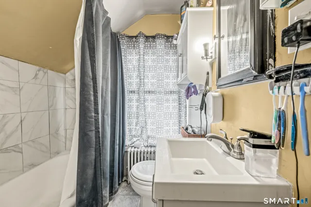 $315,000 | 180 Read Street, Bridgeport, CT 06607