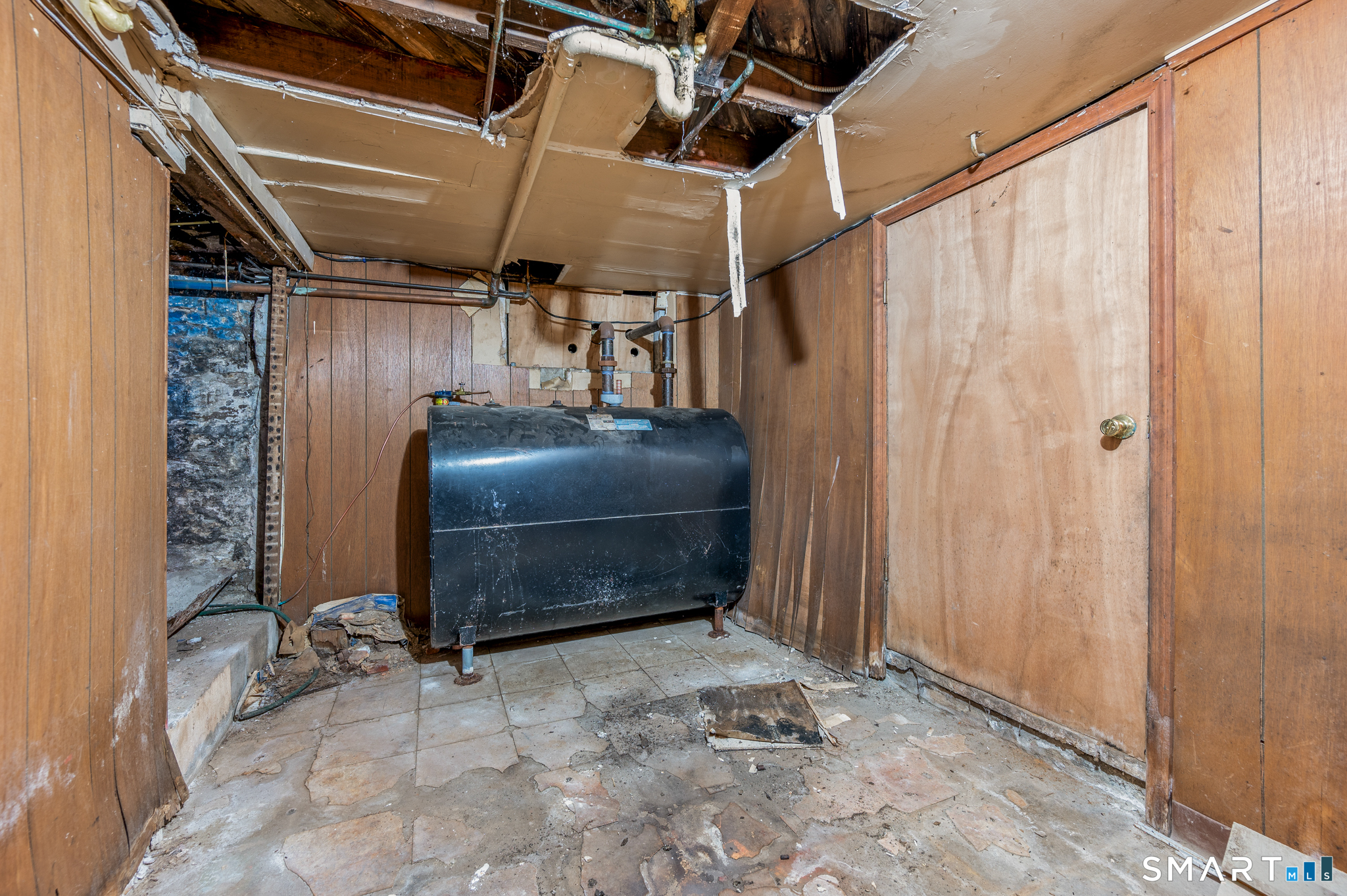 180 Read Street Bridgeport, CT 06607 - Photo 30 of 34