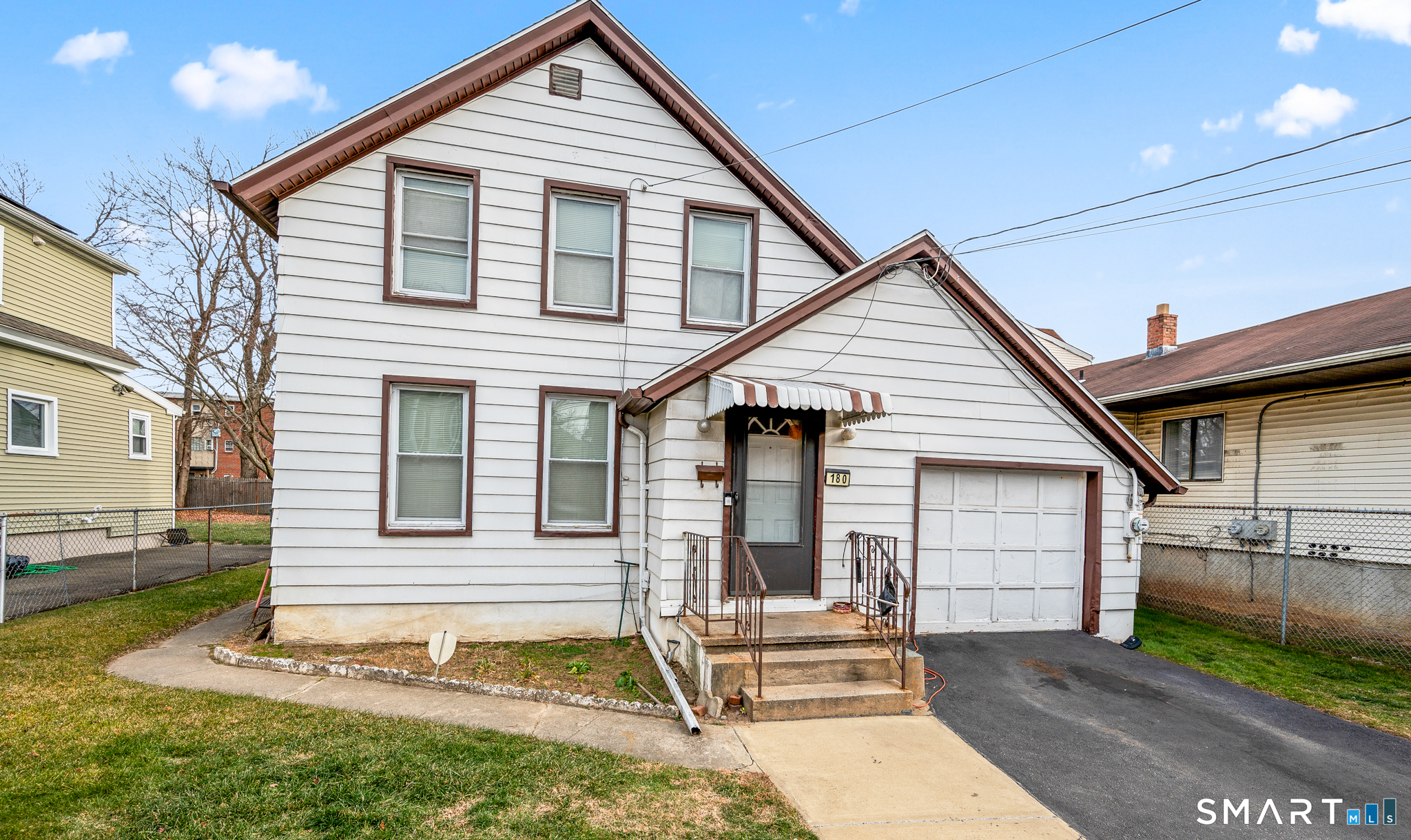 180 Read Street Bridgeport, CT 06607 - Photo 3 of 34