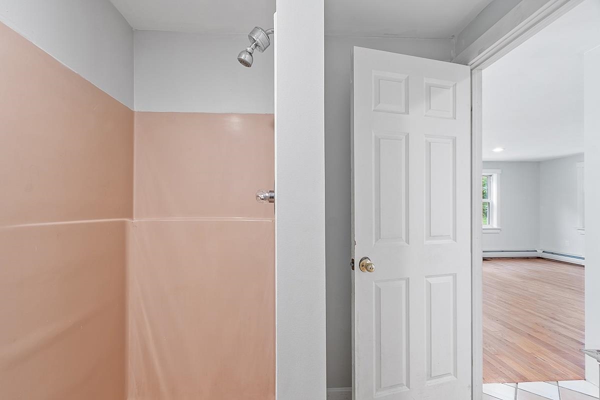 905 Chases Grove Road Derry, NH 03038 - Photo 16 of 39