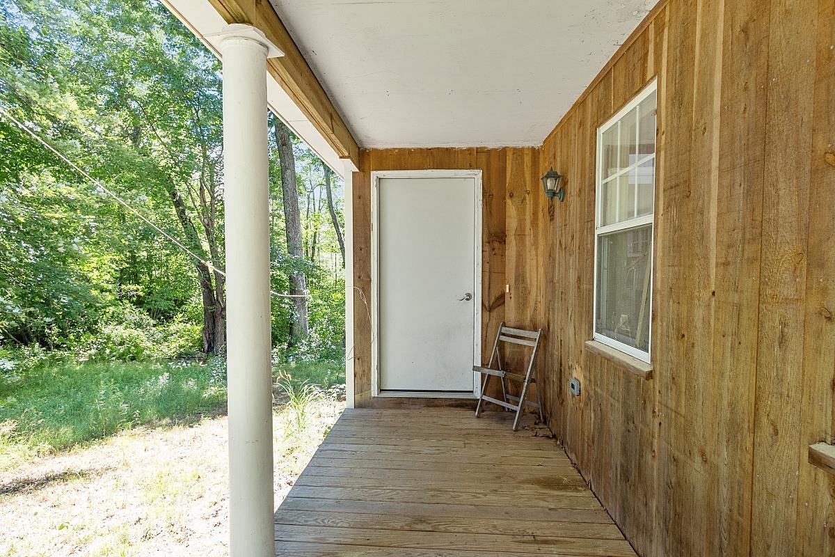 905 Chases Grove Road Derry, NH 03038 - Photo 18 of 39