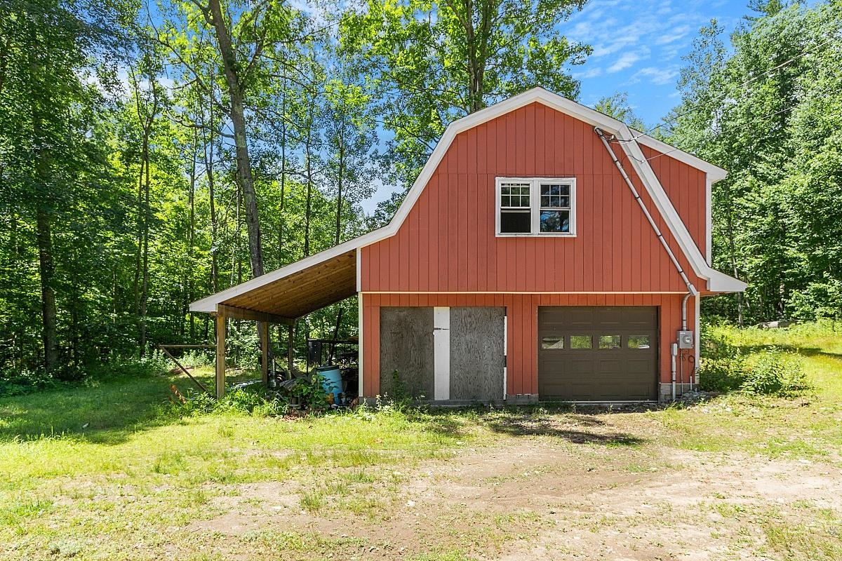 905 Chases Grove Road Derry, NH 03038 - Photo 30 of 39