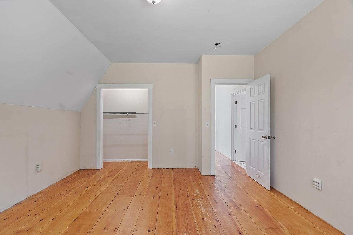 905 Chases Grove Road Derry, NH 03038 - Photo 7 of 39