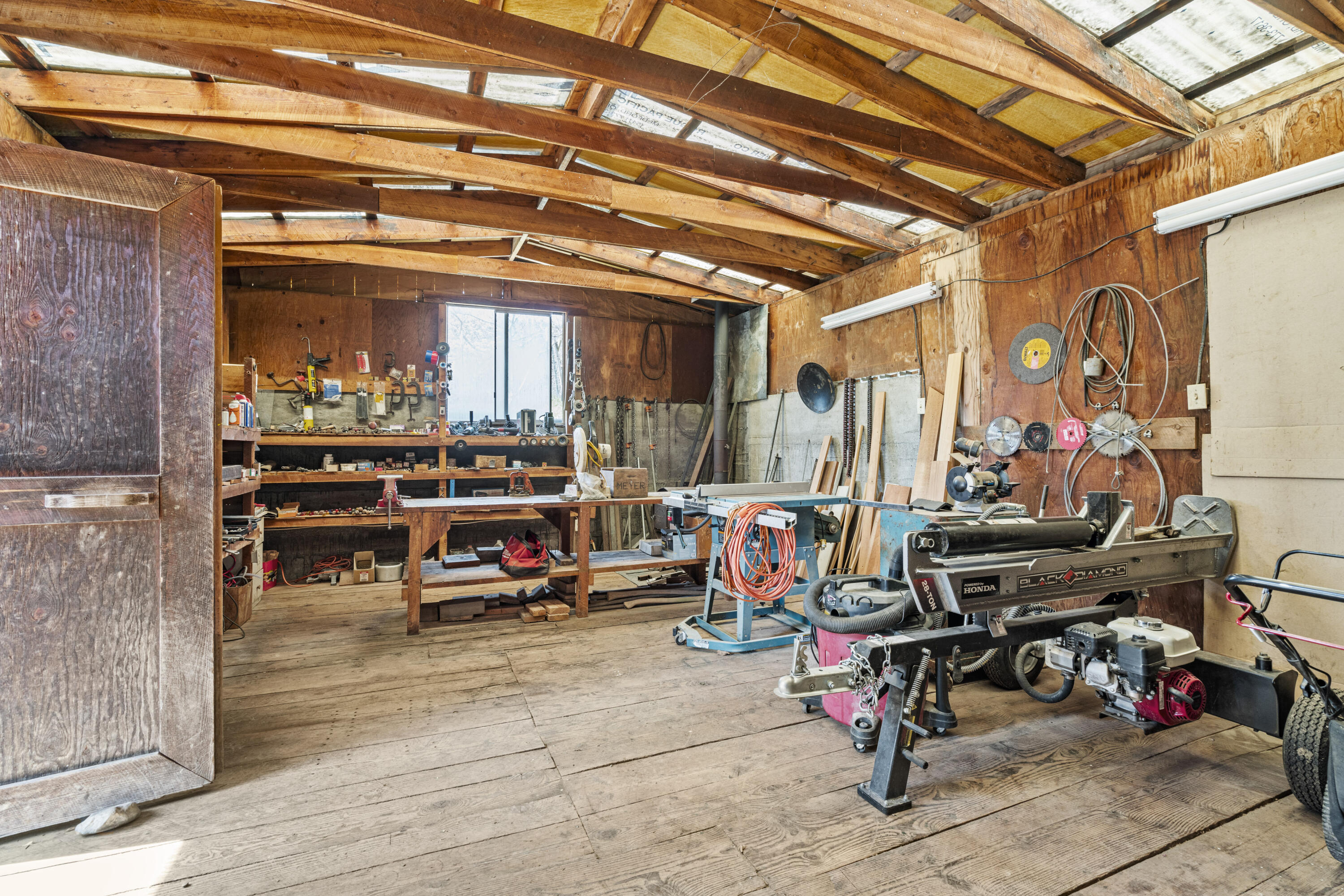 12310 Ramsey Road Gold Hill, OR 97525 - Photo 43 of 73 051