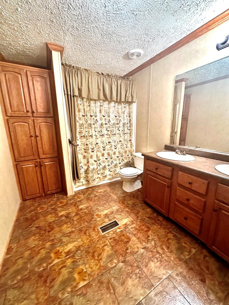 5090 Magnolia Progress Road Magnolia, MS 39652 - Photo 13 of 34 Bathroom #2
