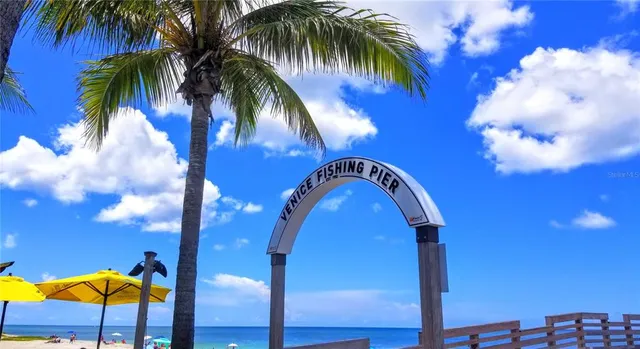 $1,595 | 1967 Forked Creek Drive, Englewood, FL 34223