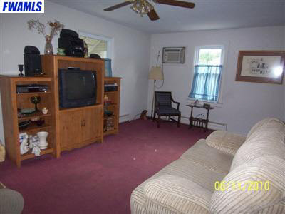 4226 Reed Street Fort Wayne, IN 46806 - Photo 6 of 22 Gallery Image 6