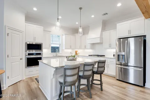 $390,000 | 209 Sweet Harvest Road, Youngsville, LA 70592