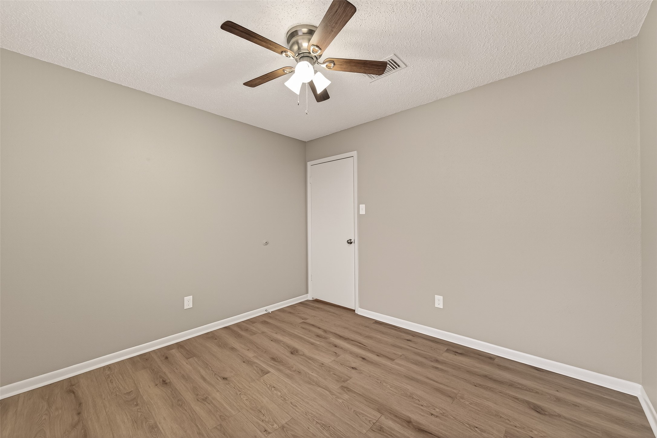 4251 Southchase Lane Houston, TX 77014 - Photo 24 of 46