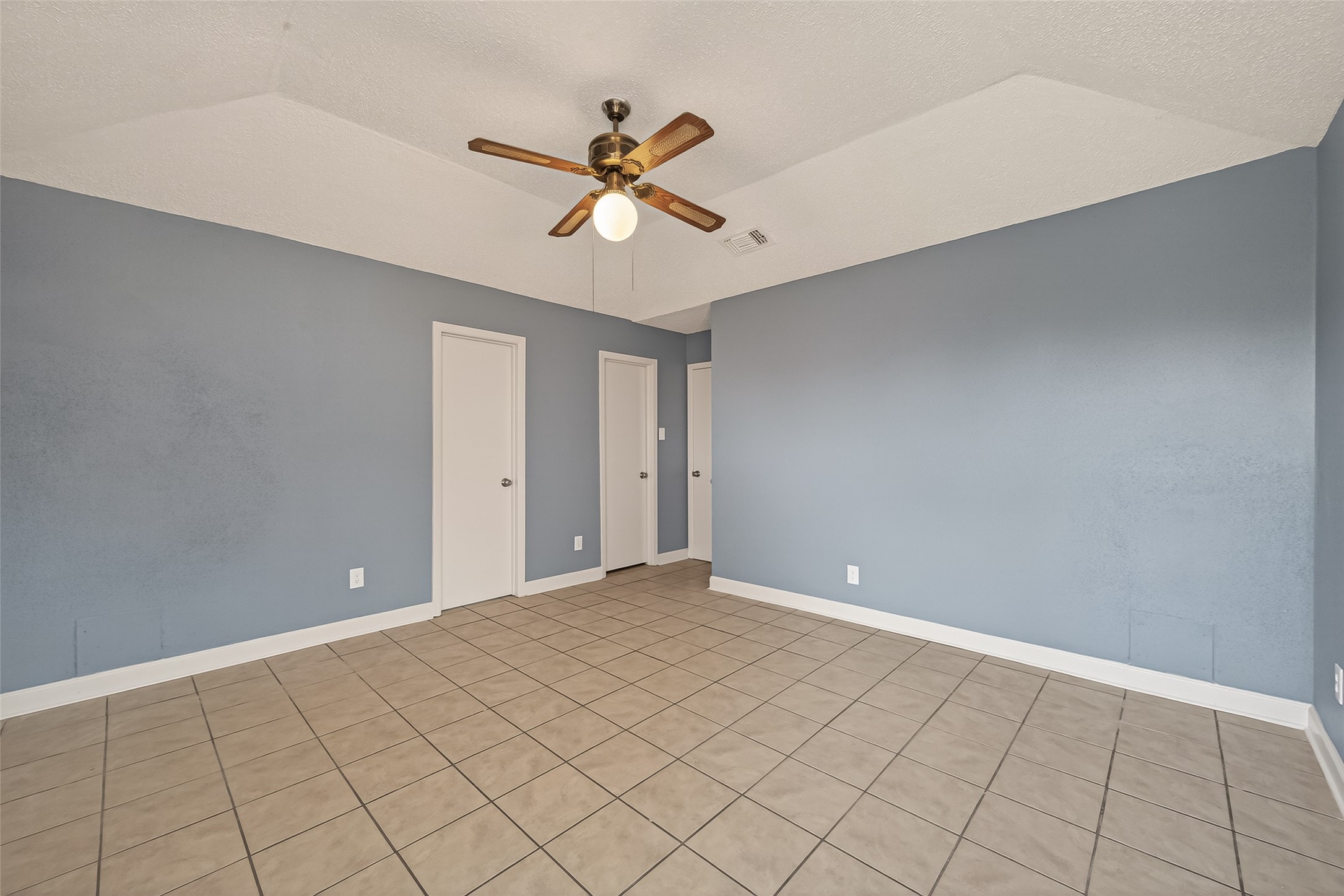 4251 Southchase Lane Houston, TX 77014 - Photo 30 of 46