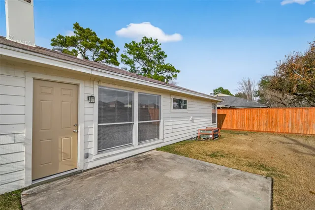 $1,850 | 4251 Southchase Lane, Houston, TX 77014