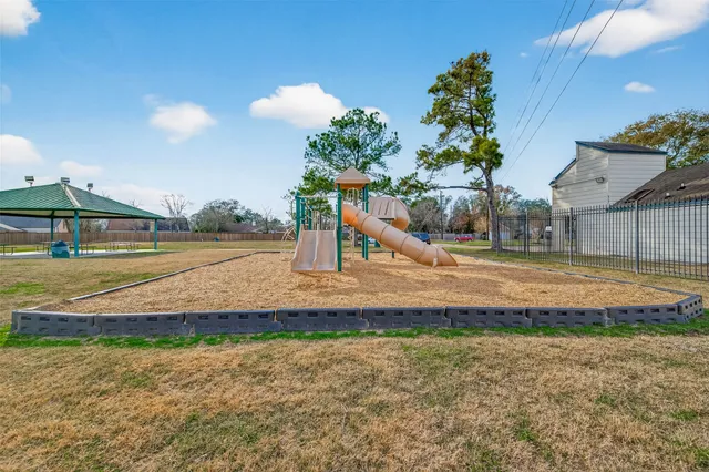 $1,850 | 4251 Southchase Lane, Houston, TX 77014