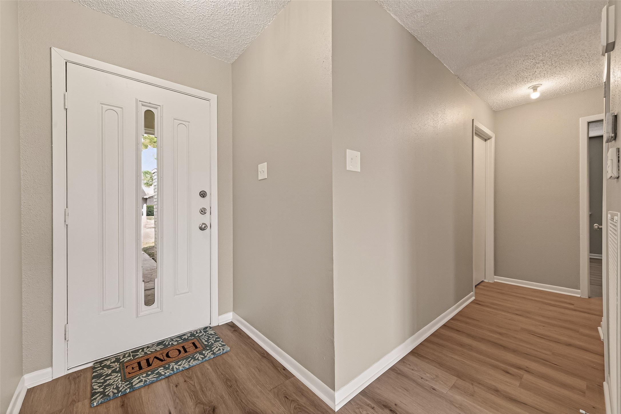 4251 Southchase Lane Houston, TX 77014 - Photo 7 of 46