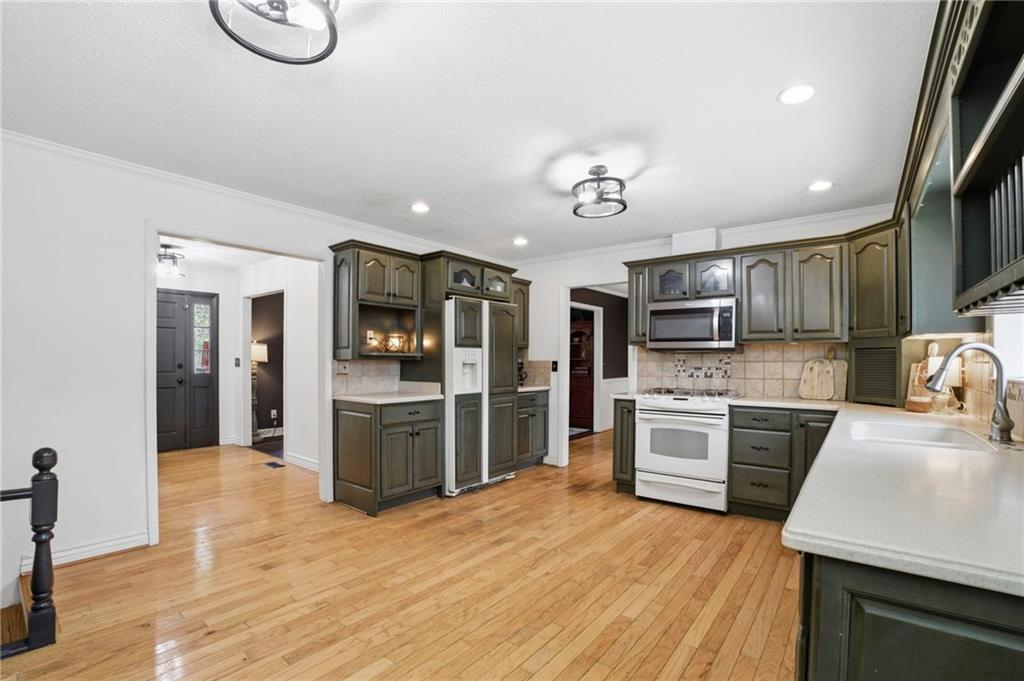 119 Rollingwood Drive Rome, GA 30165 - Photo 4 of 24