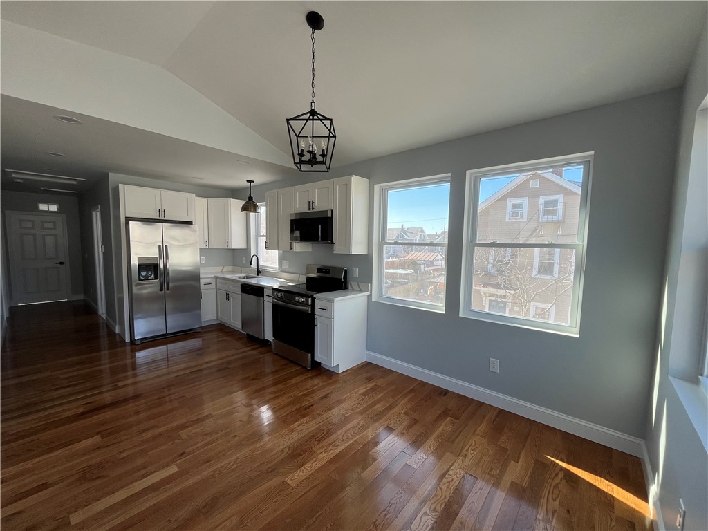 39 Heath Street Providence, RI 02909 - Photo 5 of 29